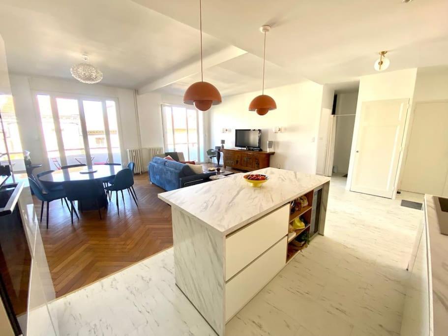 Superbe Appartement Hyper Centre 4 Personnes 瓦朗斯 外观 照片