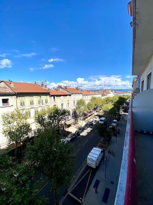 Superbe Appartement Hyper Centre 4 Personnes 瓦朗斯 外观 照片